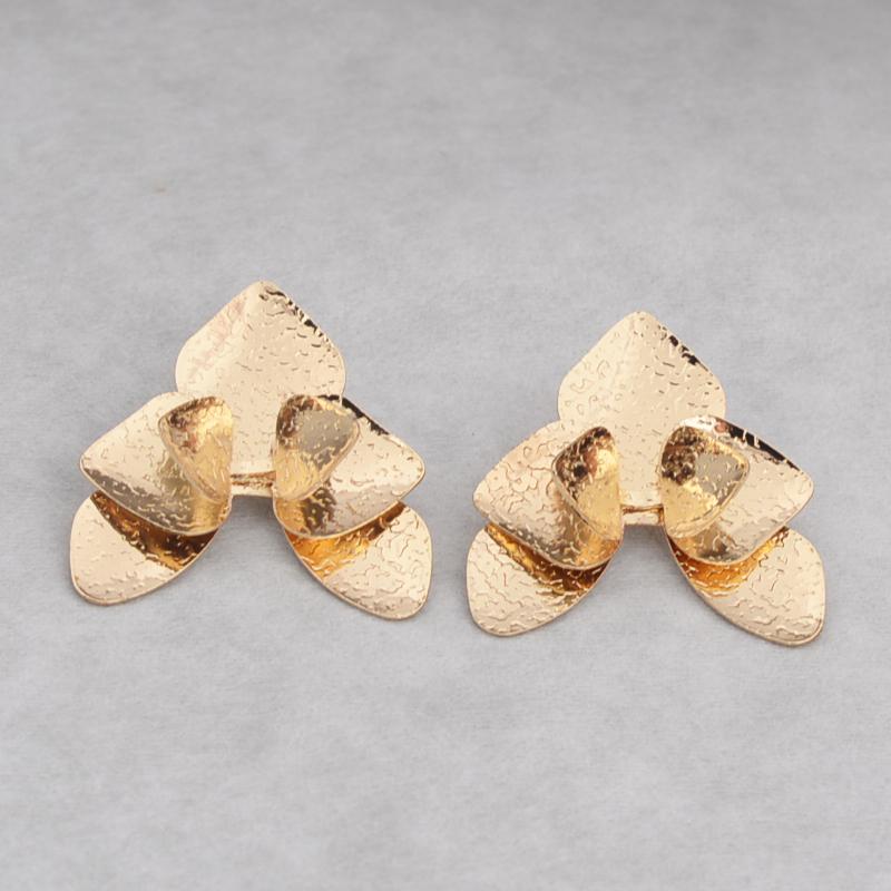 

Vintage Heart Shape Leaf Drop Earrings for Women Golden Copper Color Triangle Petal Dangle Earrings Personality Metal Zircon