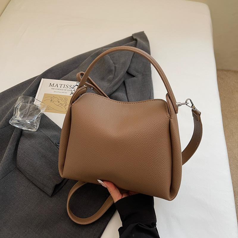 Popular bag women's new versatile simple messenger bag portable bucket bag