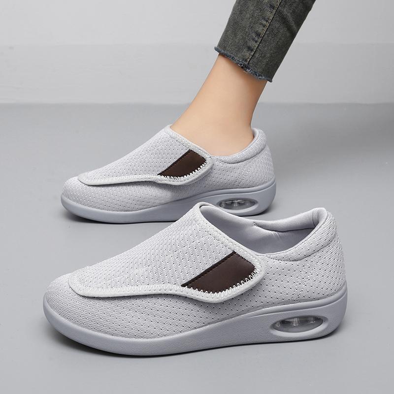 

Женские кроссовки повседневные для улицы широкие легкие черные большого размера с воздушной подушкой ортопедические EU: 35 серый