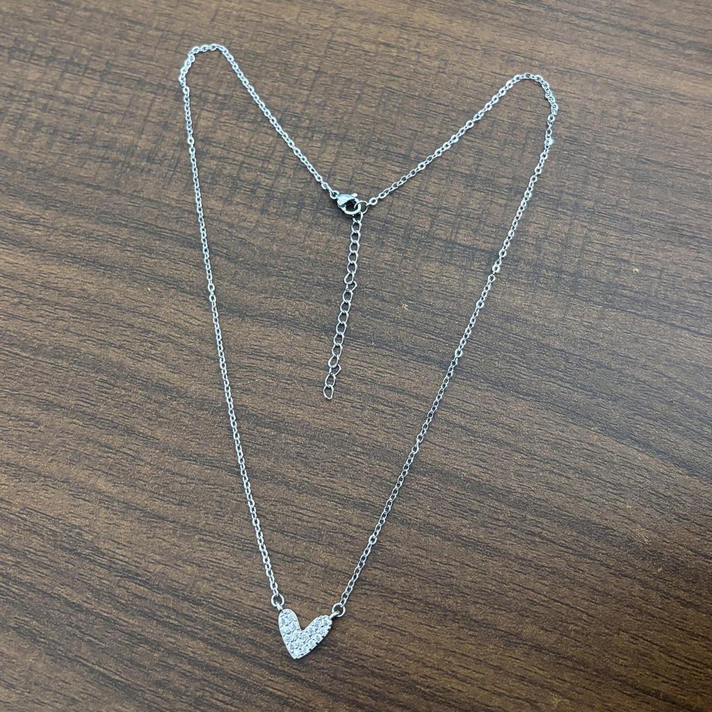 18K Gold Asymmetrical Heart Necklace with Zirconia Pendant for Women