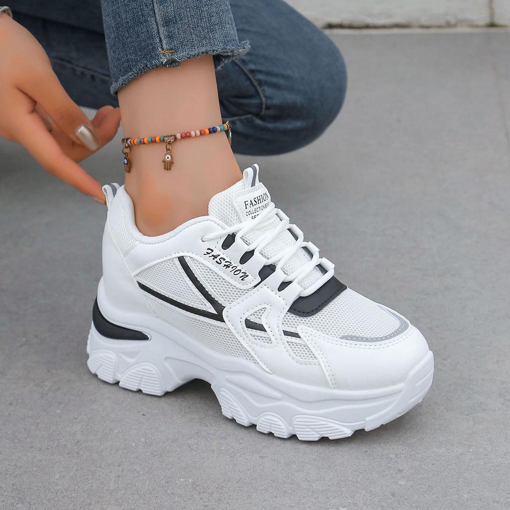 Women Sneakers Lace-up Casual Sneakers Lightweight Soft Sole Running Shoes for Women Thick Soled Breathable Sports Shoes