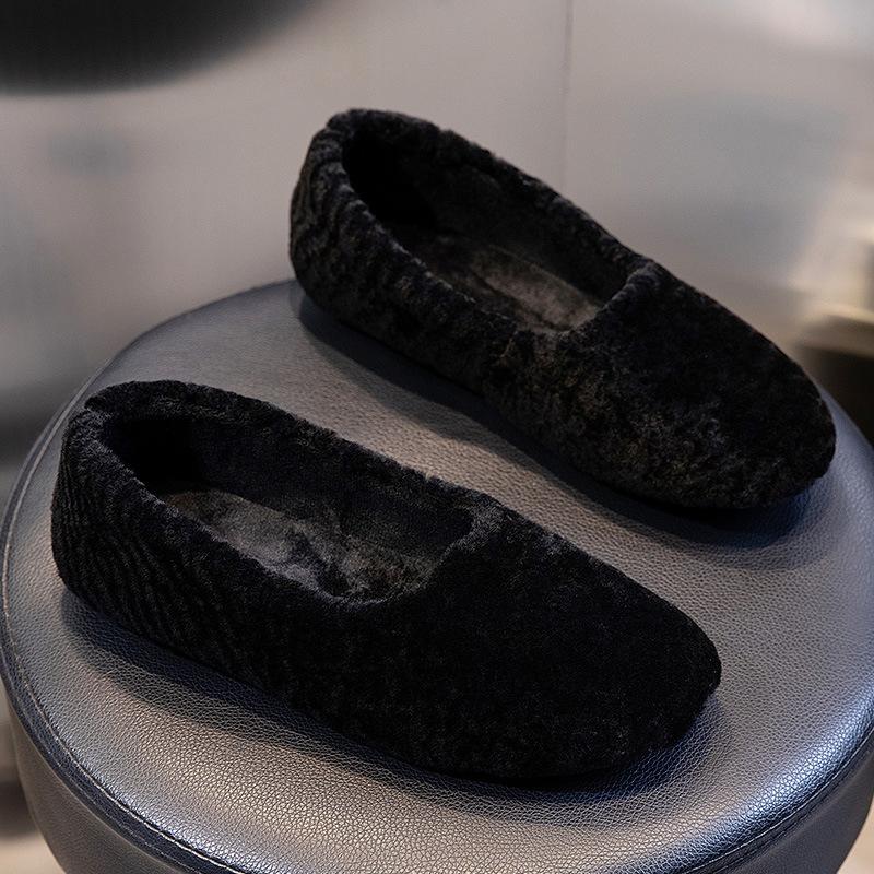 Real wool women's shoes autumn and winter new one-pedal Mao Mao shoes warm low-top flat single shoes women's white shoes