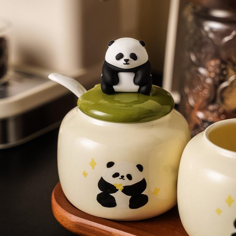Creative Panda Ceramic Spice Jar Set Home Kitchen Decorations 3 Pcs Seasoning Box Set Salt and Pepper Shakers Flavoring Utensils