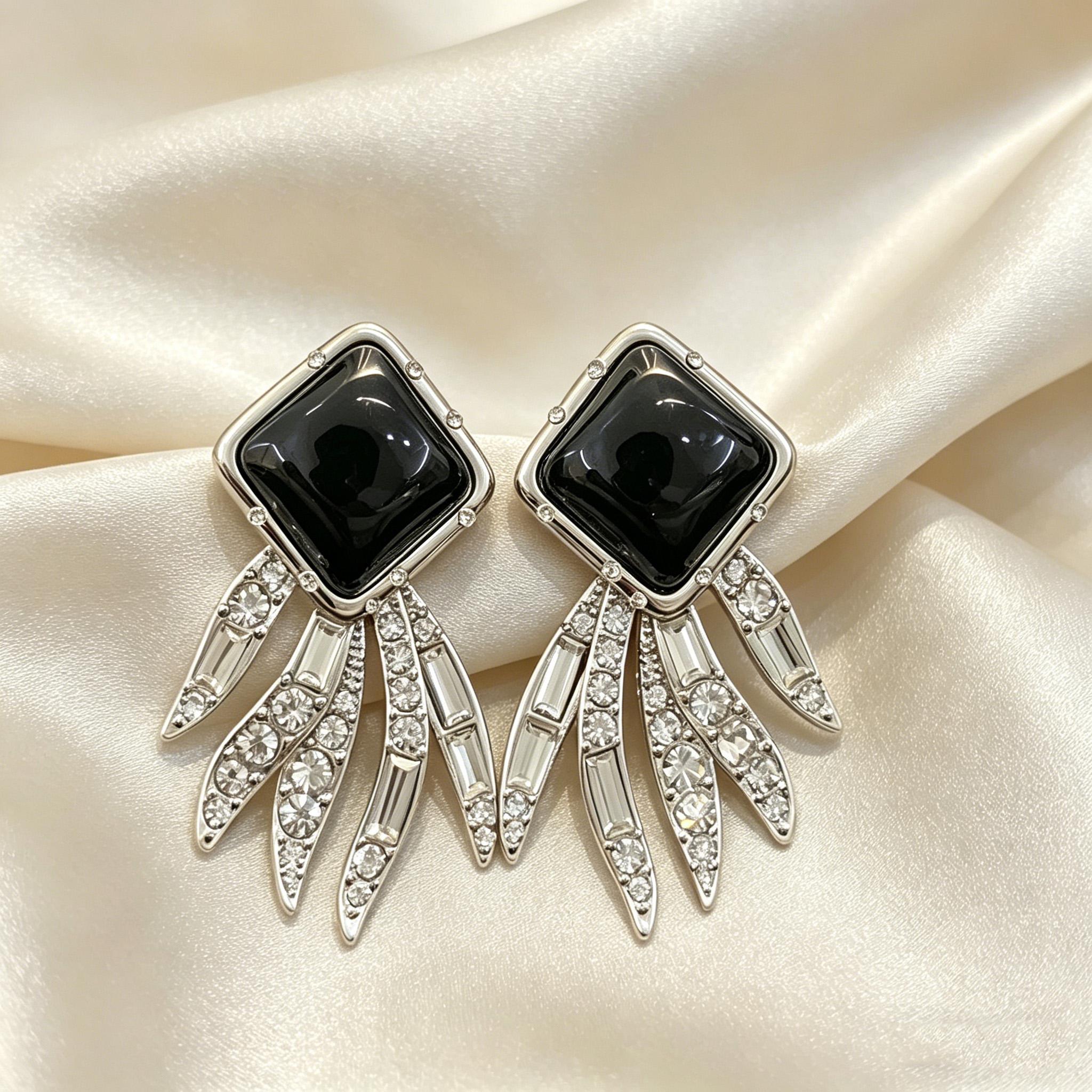 

Black Square Enamel Crystal Tassel Stud Earrings, Geometric Drop Earrings for Women Party Wedding Jewelry Gifts Non-allergic Material Earring серебряный