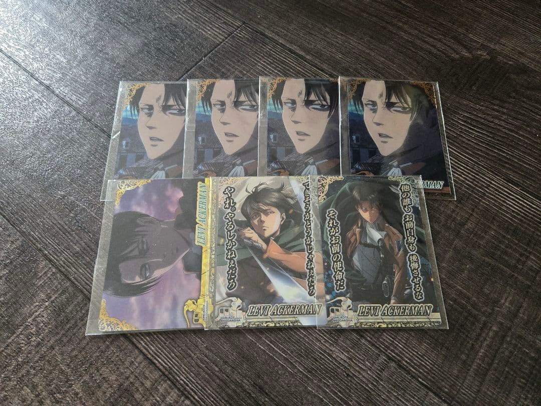 

[USED] Attack on Titan Collector s Card Levi