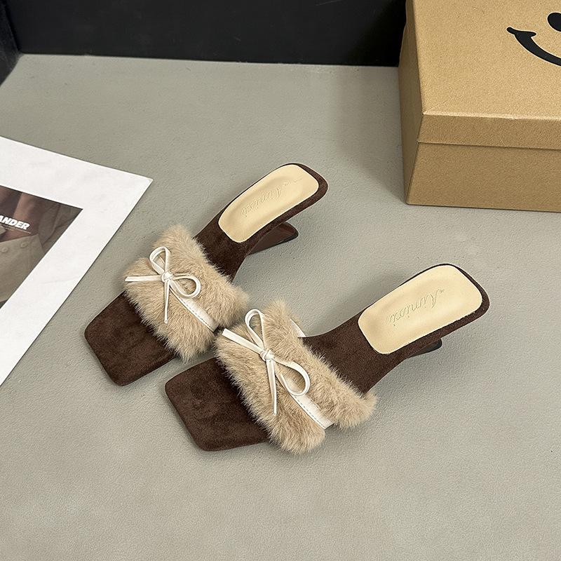 Square Head Temperament Slope Heel One Word Fluffy Slippers Women Wear Autumn Fashion Retro Casual High Heel Muse Slippers Tide
