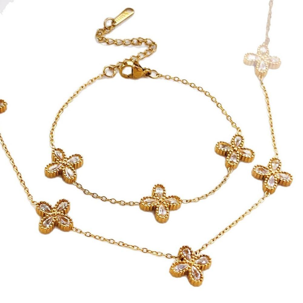 Four-leaf Clover Necklace Bracelet and Jewelry Set - Colorfast Fresh and Sweet