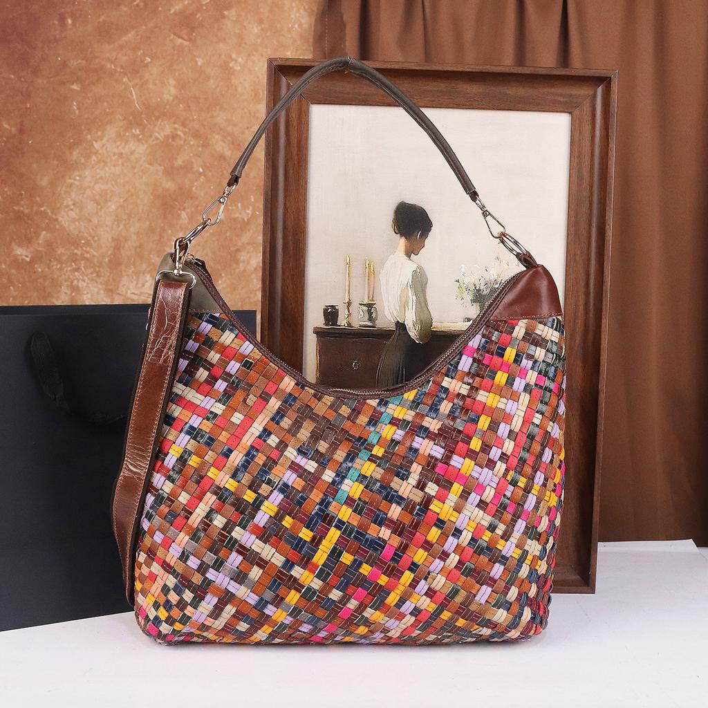 New Fashion High-End Woven Leather Shoulder Bag For Women Large Capacity Moon-Crescent Shape Commuter Bag With