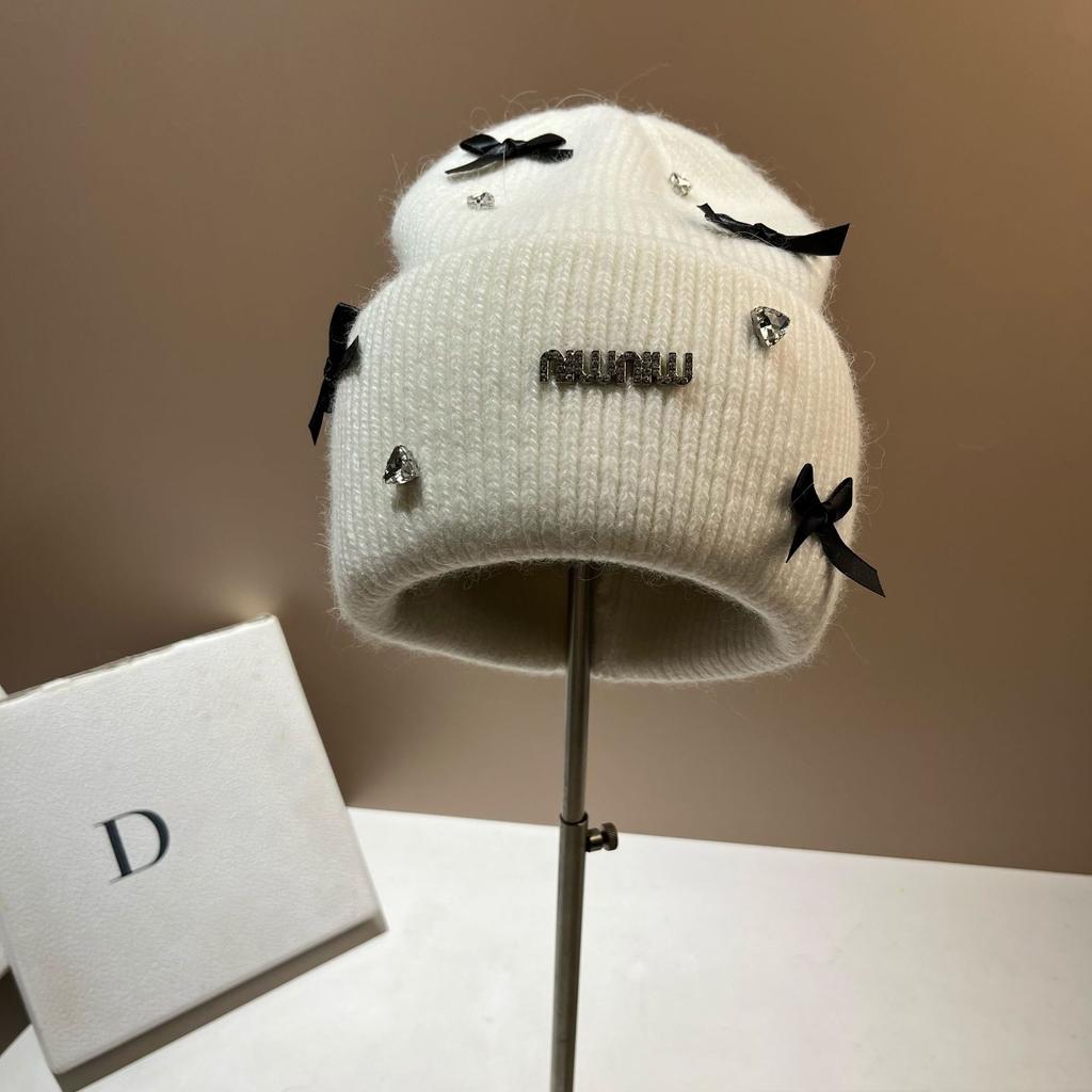 High-end Knitted Hat with Bowknot Fashionable and Warm Earflap Beanie for Women