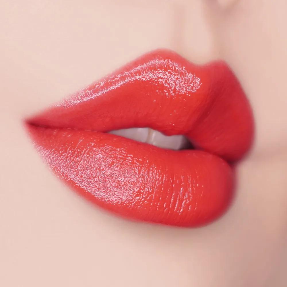 [Special Offer] Versailles Glow Shine-on Lipstick (+15ml Body Milk+Foundation Sample)