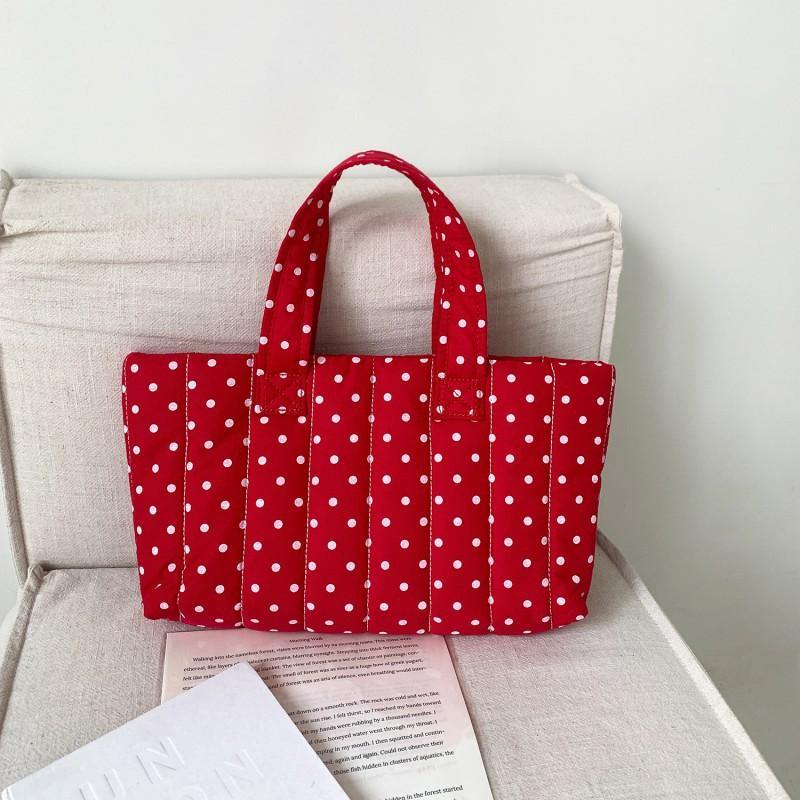 

South Korea Ins Style New Wave Dot Design Handbag Large-capacity Literary Casual Niche 100 червоний