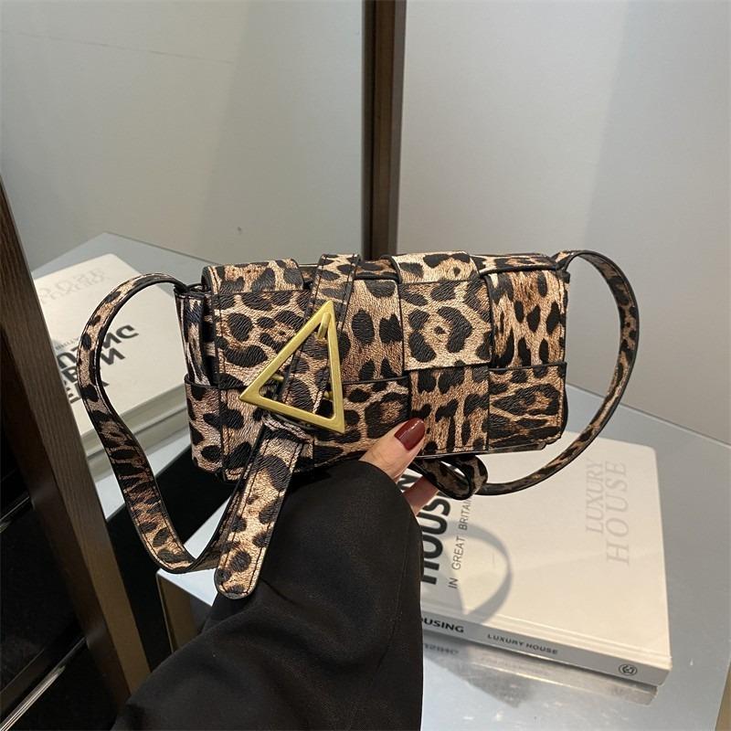 Spring New Leopard Print Small Square Bag Personalized Sweet and Cool Spice Girl Messenger Bag Woven Splicing Shoulder Armpit Bag