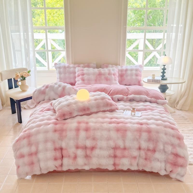 Winter Rabbit Fur & Milk Velvet Four-Piece Bedding Set with Fleece Duvet Cover - High GSM, Perfect for Dormitory.