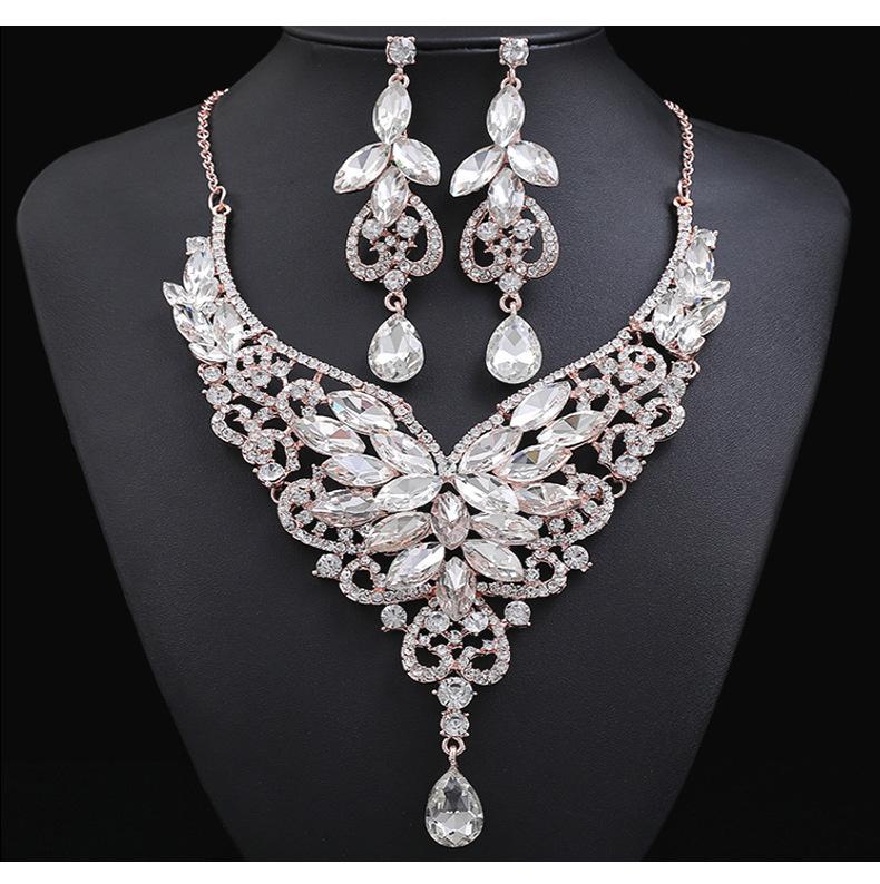 Exaggerated Atmosphere Retro Design Sense Crystal Gemstone Jewelry Necklace Set Women'S Accessories