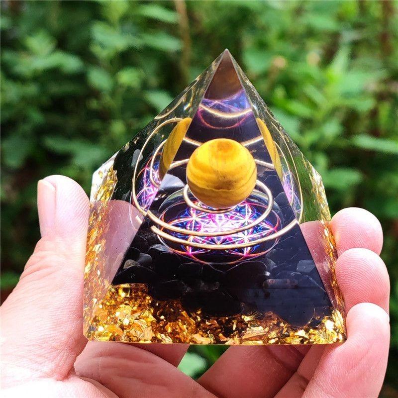 Energy Orgonite Chakra Pyramid Aura Divination Yoga Meditation Ornaments Craft