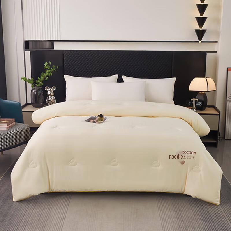 Hodo Golden Partner Tussah Silk Quilt