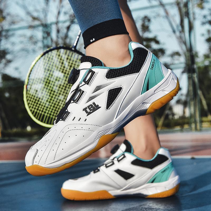 

Foreign trade professional grade badminton shoes rotating button men s and women s ultra-light non-slip shock-absorbing tennis shoes lace-up-free spo 45