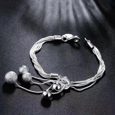 925 versilbertes Schlangenknochenkettenarmband mit runden Perlen - Trendschmuck