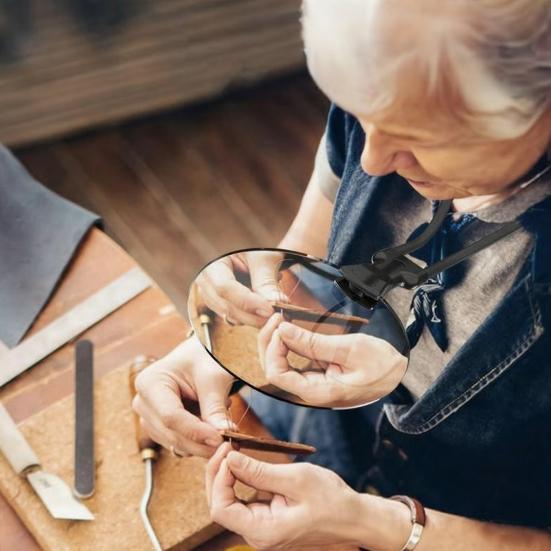 5-fache Lupe mit 6,38-Zoll-Lichtmodi für Senioren Linse 3 Lese-Näh-Naharbeits-Lupe