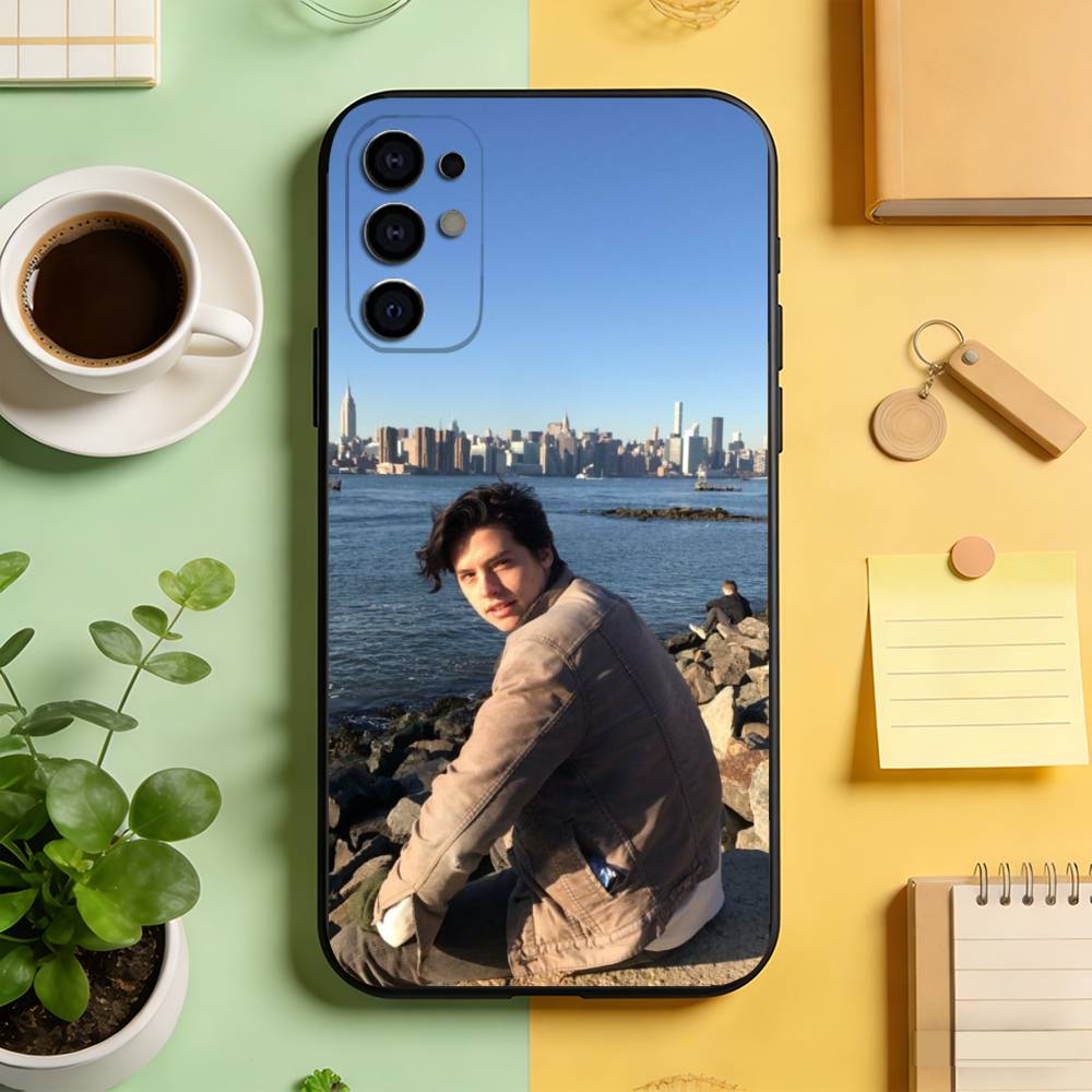 Cole Sprouse Handyhülle für Samsung S25,S24,S21,S22,S23,S30,Ultra,S20,Plus,Fe,Lite,Note,10,Schwarze Hülle