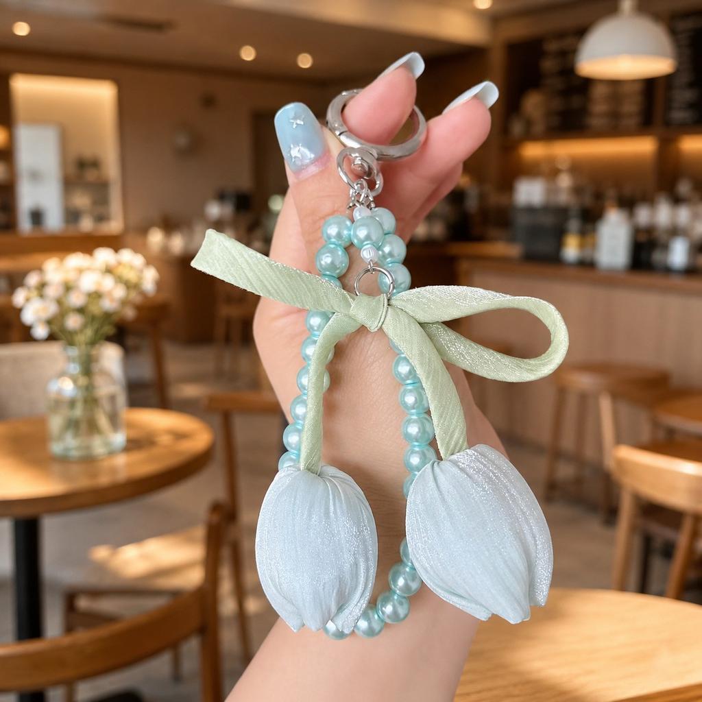 Fresh Tulip Beaded Wrist Strap Bowknot Pearl Elegant Fabric Flower Phone Lanyard Sweet Bag Pendant Key Chains Bag Charm