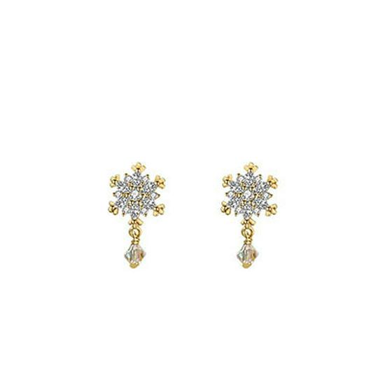 Elegant Crystal Snowflake Christmas Stud Earrings - Luxurious Design for Women