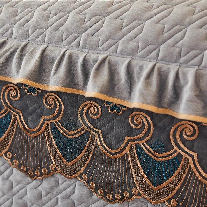 Luxury Fine Flannel Quilted Bed Head Cover Lace Edge Short Plush All-inclusive Headboard Cover Elegant Protective Cover