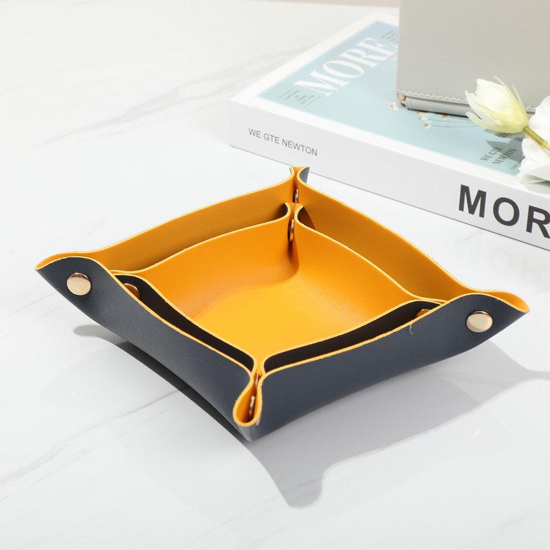 

Кожаный поднос для хранения ключей и украшений Small (20*20cm) синий/жёлтый