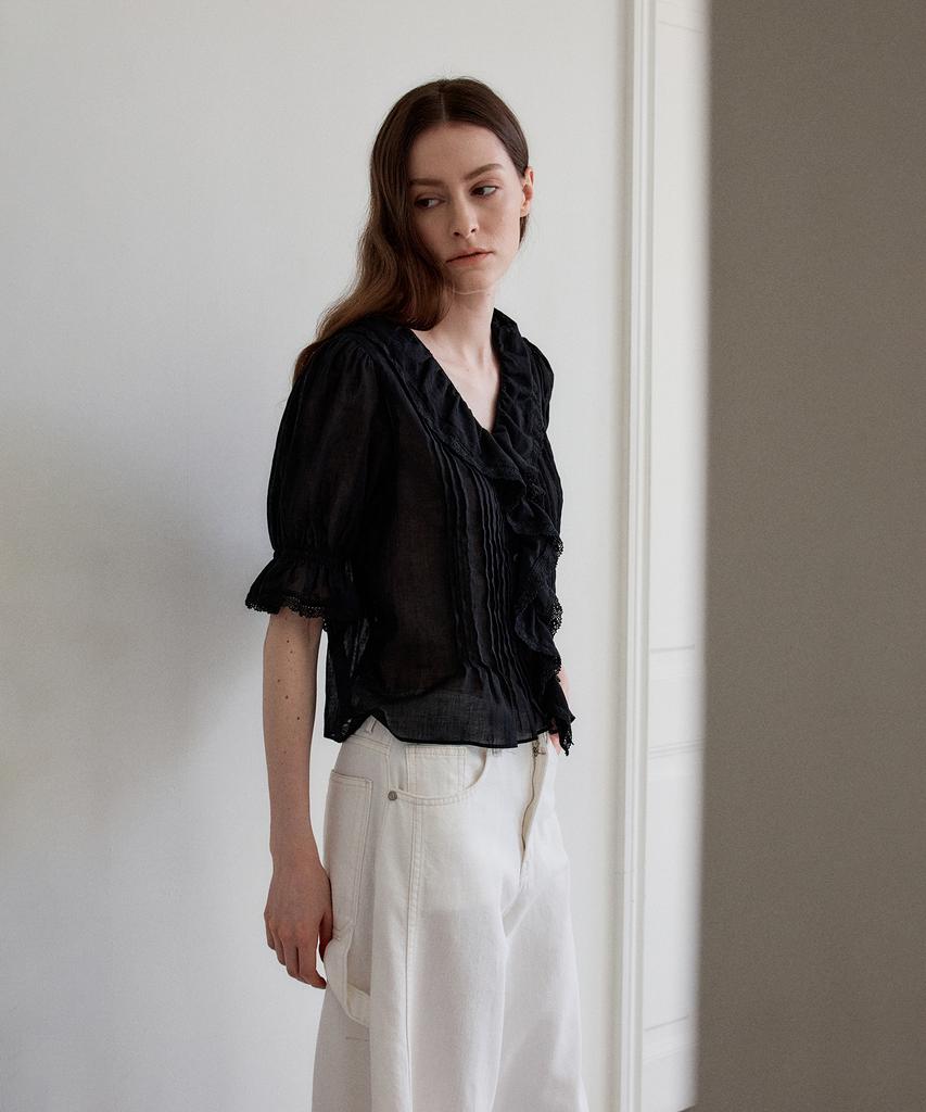 THEELO Lovely Lace Pintuck Blouse (Black)