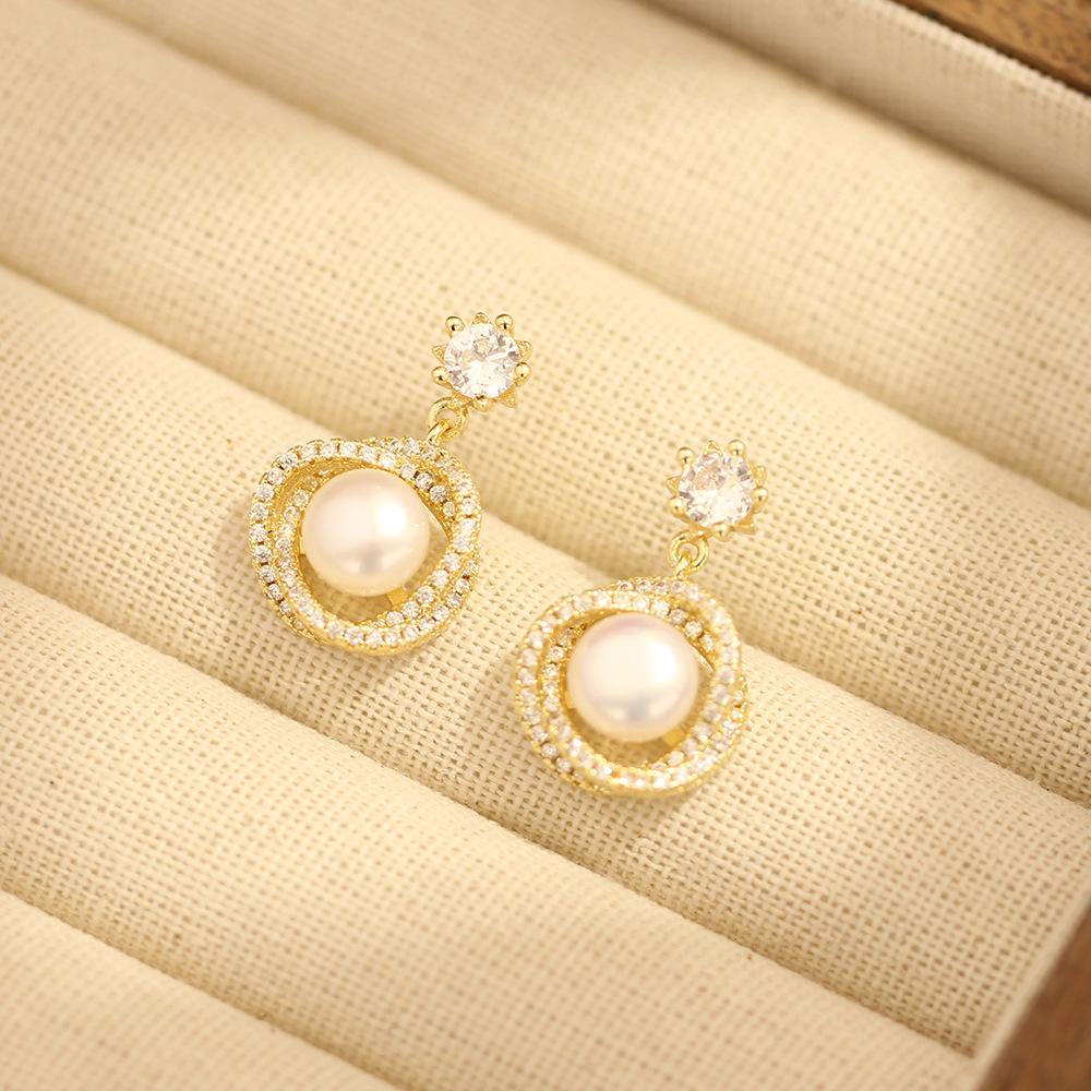 South Korea Dongdaemun S925 silver needle French natural pearl earrings simple new short earrings feminine jewelry