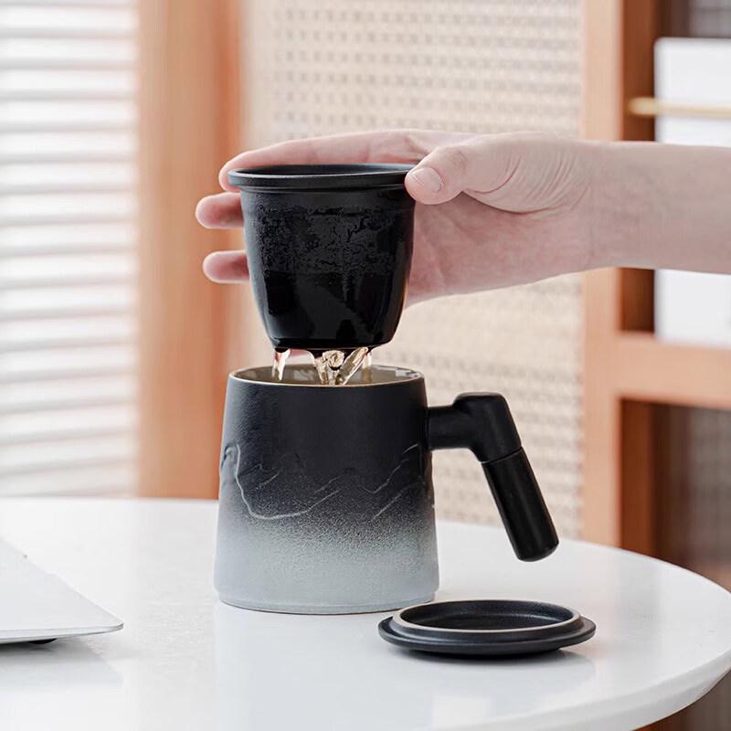 Zhai Qingsong Ceramic Tea Separation Office Mug with Infuser