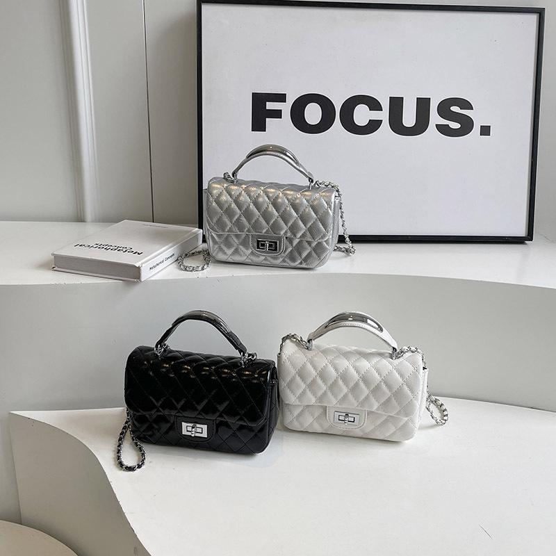 New fashionable high-end diamond chain bag versatile portable shoulder oblique span women's bag