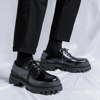 Design Originale 2025 Nuove Scarpe da Uomo in Pelle Verniciata Stile Britannico Nere Scarpe Rialzate Scarpe Business Casual con Lacci