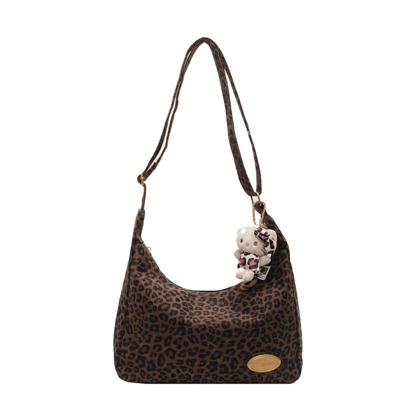 

Повседневная сумка большой вместимости женская новая осенне-зимняя популярная сумка-мессенджер с леопардовым принтом, сумка-шоппер на плечо для поездок на работу No pendant темно-коричневого