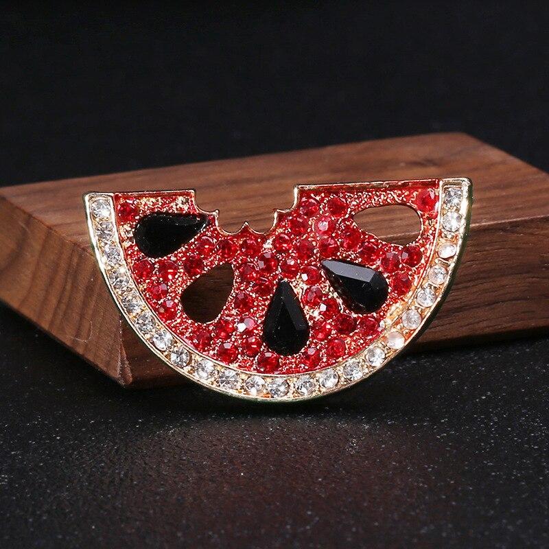 Blucome Fashion New Alloy Encrusted Watermelon Brooch Simple and Versatile Dripping Oil Fruit Anti-glare Collar Pin