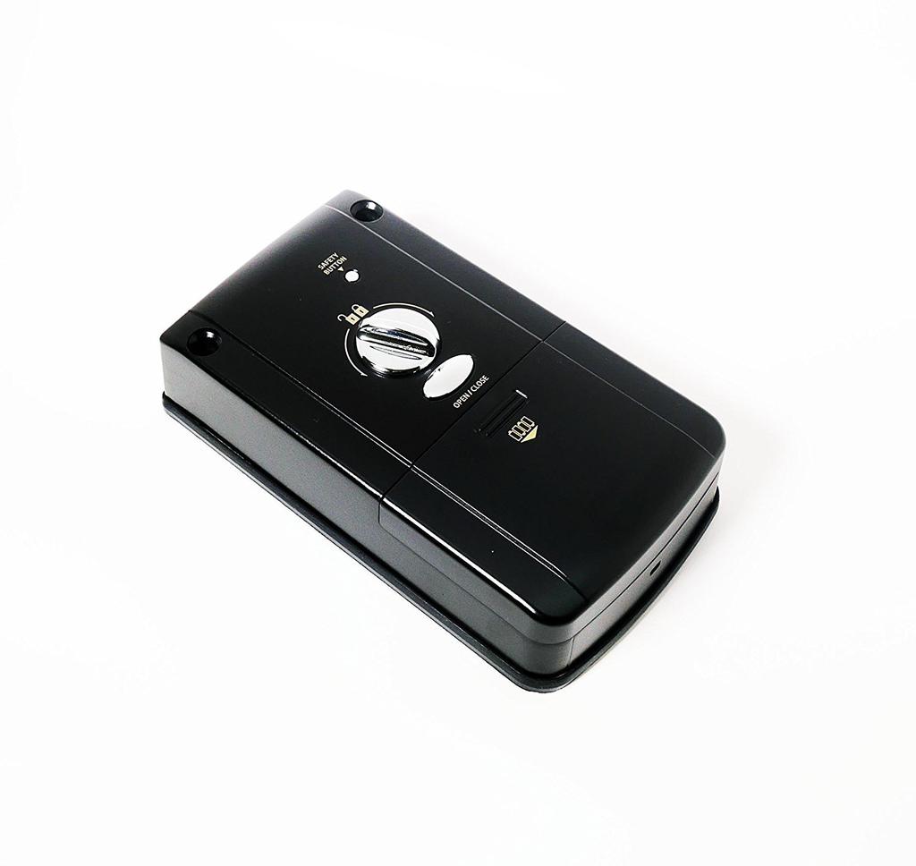 EPIC TOUCH HOOK 2 Inteligentní zámek pro posuvné dveře Automatické zamykání PINem Call centrum Funkce neoprávněné manipulace s PINem Alarm Kód ochrany proti neoprávněné manipulaci/MIFARE(R) 24 hodin