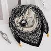 Women's Magnetic Buckle Cotton Scarf - Stylish, Lightweight, Comfortable Neck Protection