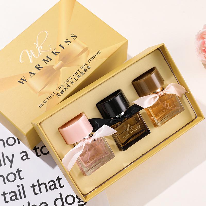 

Набор стойких ароматов: Женские духи и мужской одеколон - Свежий, легкий аромат, идеально подходит в качестве подарка