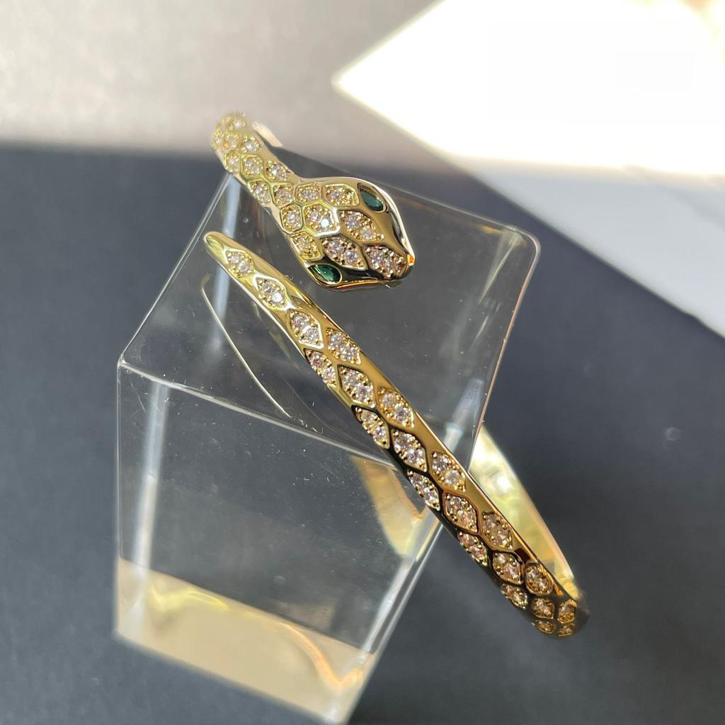 New Snake-shaped Zodiac Bracelet Jewelry for the Year of the Snake, Simple and Fashionable Gift Bracelet for Girlfriend