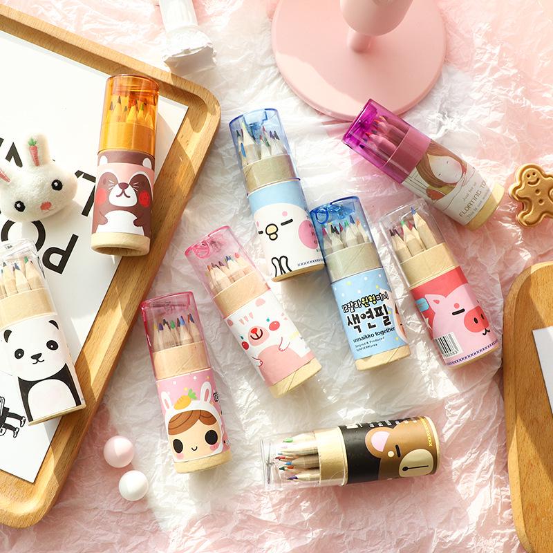 Set Mini Creioane 12 Culori pentru Copii - Drăguț, Mic și Perfect pentru Colorat și Desenat