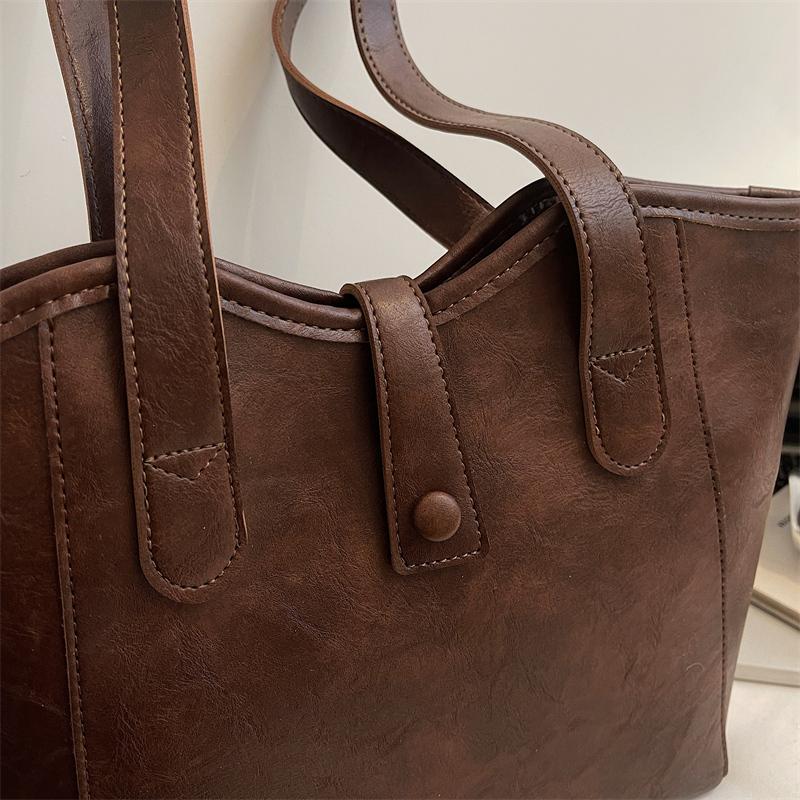 Classic Leather Tote Bag with Top Handle Large Capacity Everyday Fashion Shoulder Bag for Women