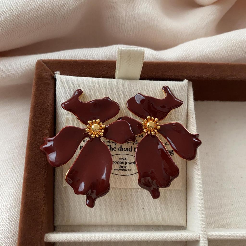 Natural Flower Oil Drip Earrings Earrings Three-Dimensional Sense Personality Temperament High-End Sense Elegant Romantic Retro Earrings