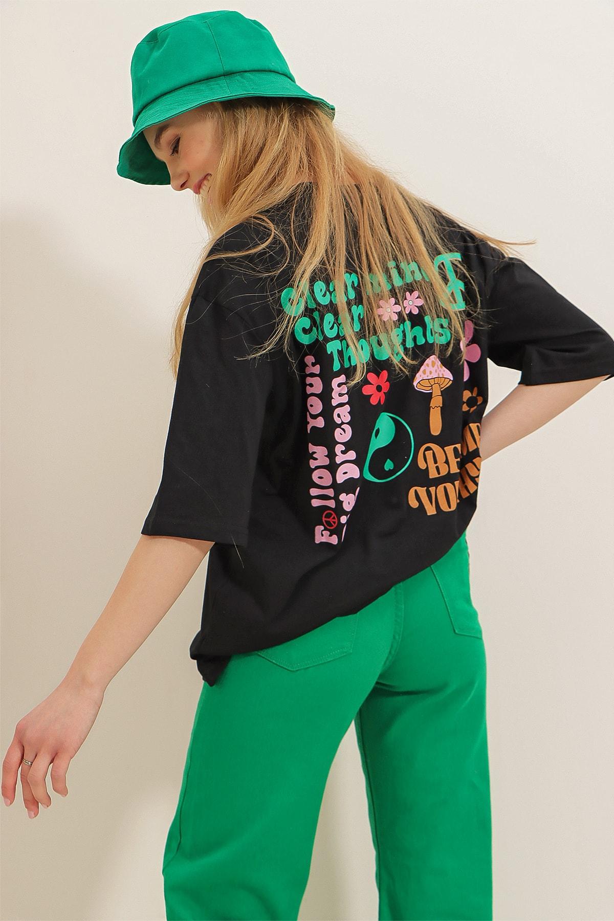 

Футболка - Черный - Oversize