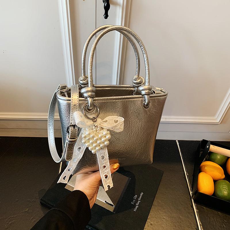 Beliebte kleine Taschen Damen Frühling und Sommer 2025 Neue Umhängetaschen Modische tragbare Beuteltaschen