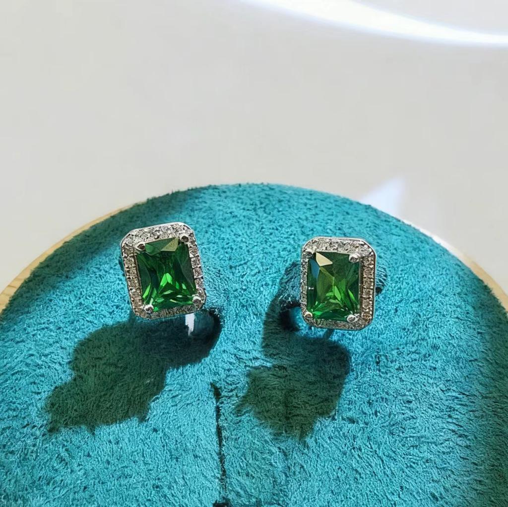 Jewelry earrings imitation cultivation emerald stud earrings women's simple fashion classic green zircon square diamond stud earrings