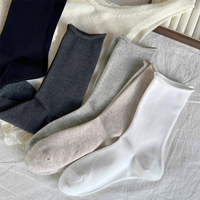 Women's Breathable Mid-Calf White Cotton Socks with Rolled Cuffs - Loose Fit, Ideal for Postpartum Comfort.