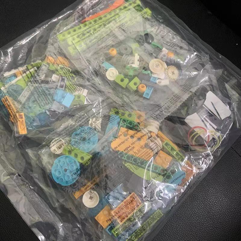 Lego Wedo 2.0 45300-Compatible Host, Motor & Sensor Set