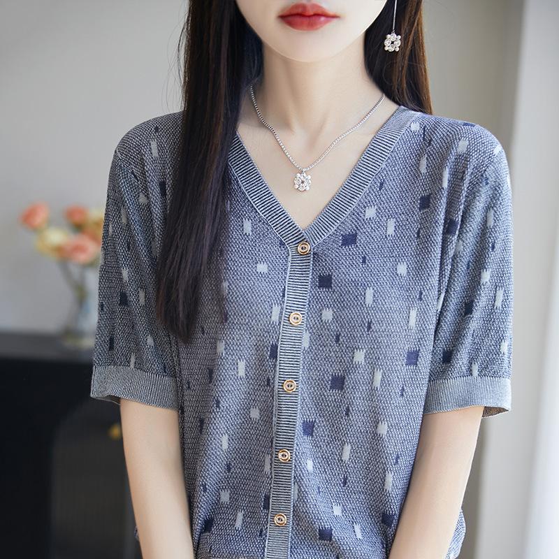 Summer New Retro Jacquard Knitted T-shirt, Blue V-neck Knitted Sweater, Short Sleeve