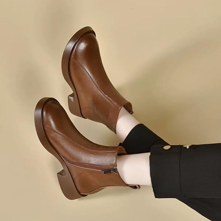 Soft leather flat heel round head platform short boots women's autumn and winter new thick heel soft sole single boots versatile Martin boots velvet