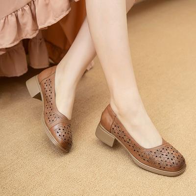 Comfort Low Heels Women's Shoes Sandals Genuine Leather Soft Soles Summer 2024 New Breathable Hollow Out Mom's Shoes